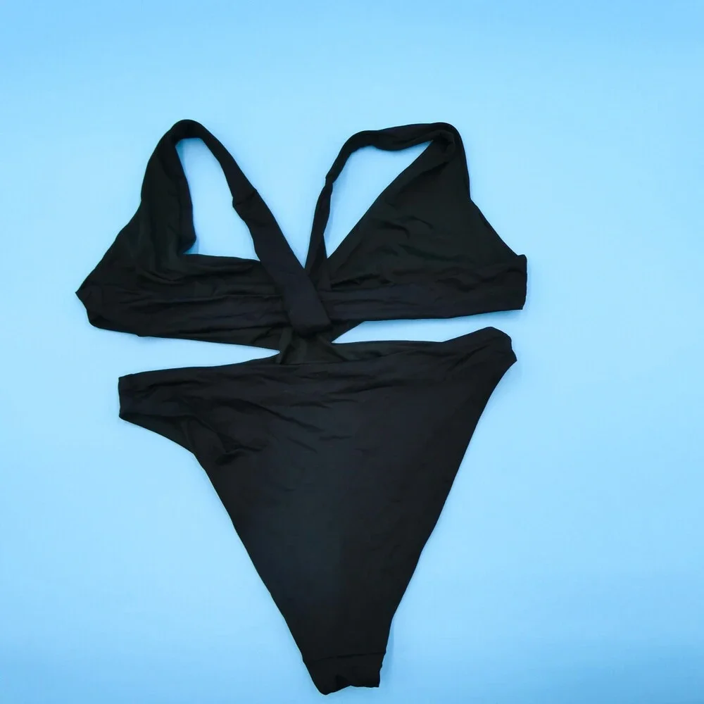 Agua Bendita Medium Black Smooth‎ One Piece Ruffle Swimsuit Cutout Strappy Beach